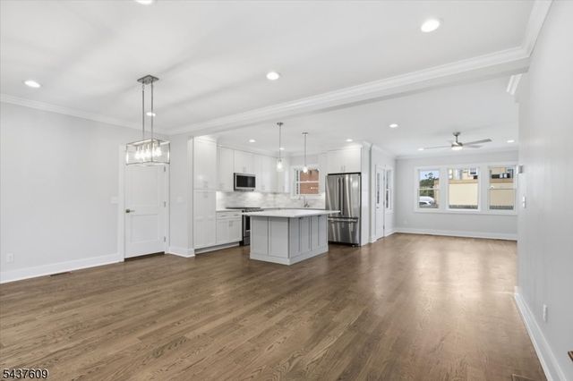 336 E 1St St, Clifton City, NJ 07011