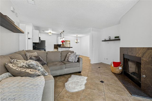 2200 South Fort Apache Road 1077, Las Vegas, NV 89117