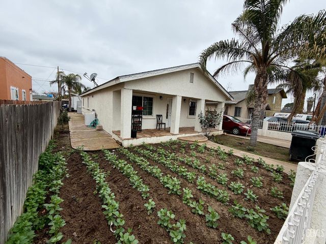 917 P Street, Bakersfield, CA 93304