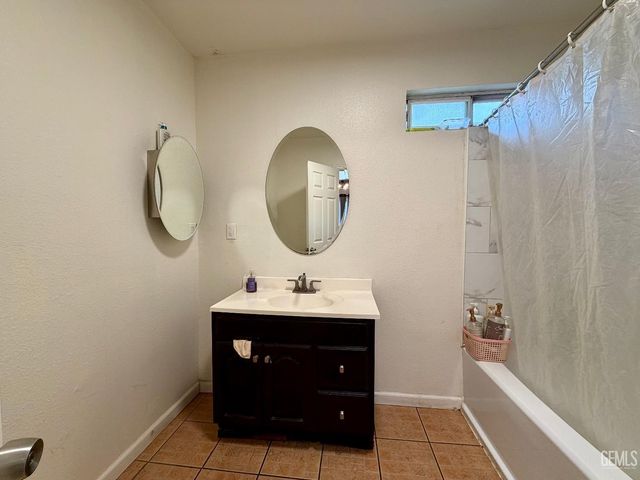 917 P Street, Bakersfield, CA 93304