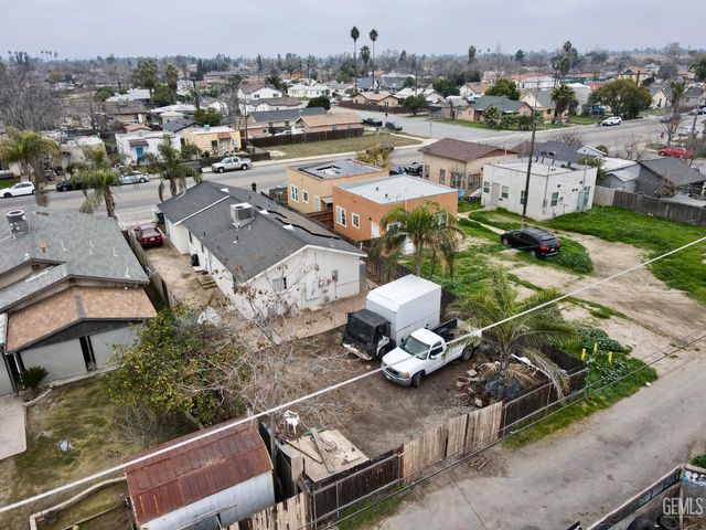 917 P Street, Bakersfield, CA 93304