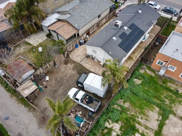 917 P Street, Bakersfield, CA 93304