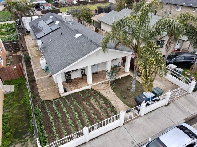 917 P Street, Bakersfield, CA 93304