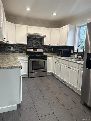3262 Harding Street, Dearborn, MI 48124