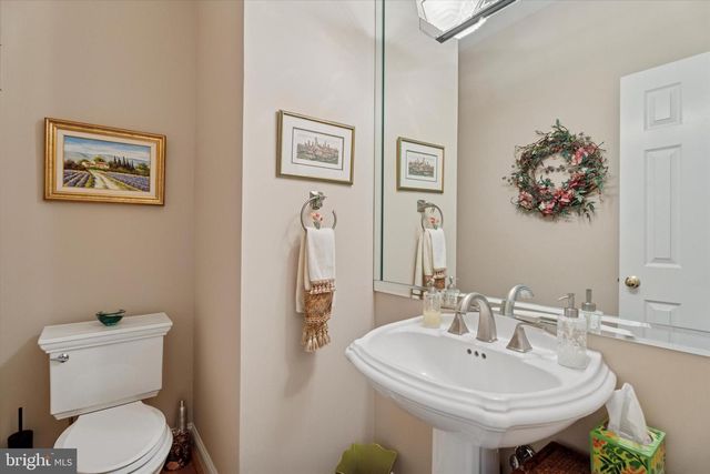 20 DORCHESTER WAY, Phoenixville, PA 19460