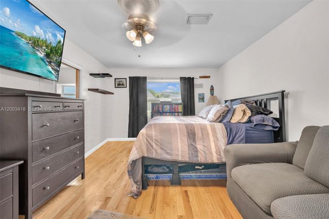 1911 N 53rd Ave, Hollywood, FL 33021