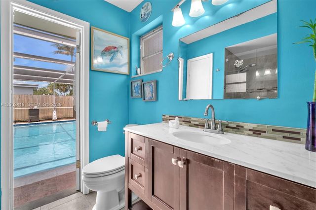 1911 N 53rd Ave, Hollywood, FL 33021