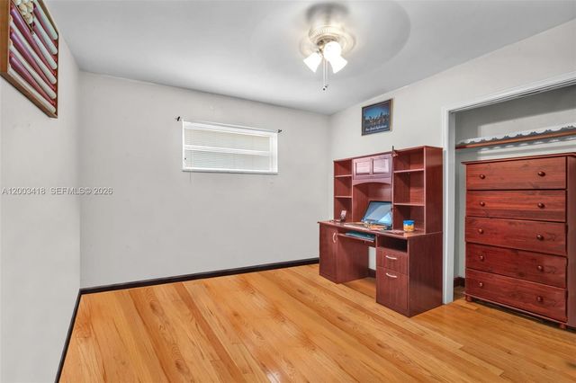 1911 N 53rd Ave, Hollywood, FL 33021