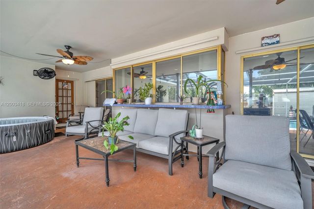 1911 N 53rd Ave, Hollywood, FL 33021