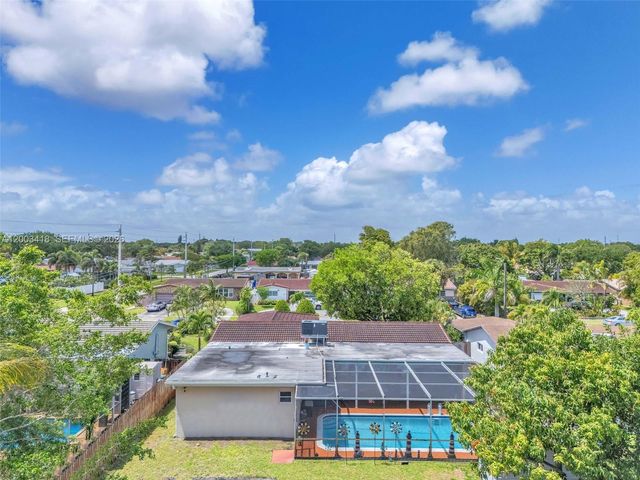1911 N 53rd Ave, Hollywood, FL 33021