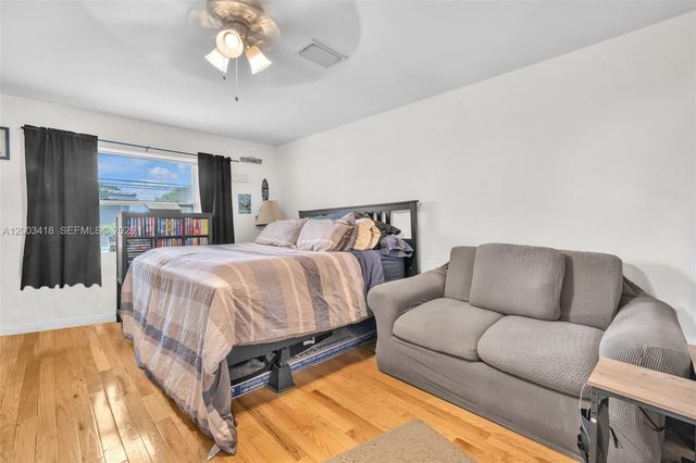 1911 N 53rd Ave, Hollywood, FL 33021