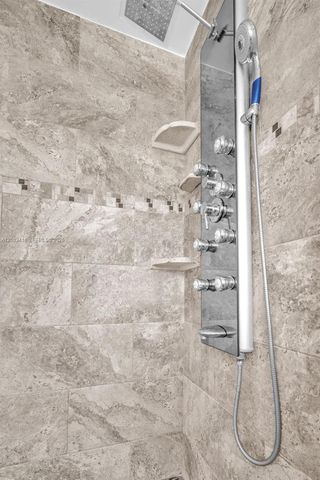 1911 N 53rd Ave, Hollywood, FL 33021