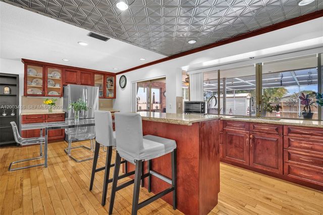 1911 N 53rd Ave, Hollywood, FL 33021