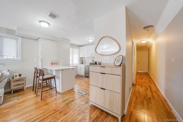 2858 Sampson Avenue, Bronx, NY 10465
