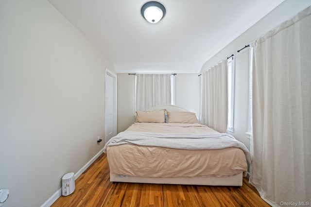 2858 Sampson Avenue, Bronx, NY 10465