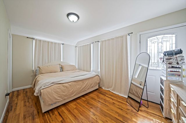 2858 Sampson Avenue, Bronx, NY 10465