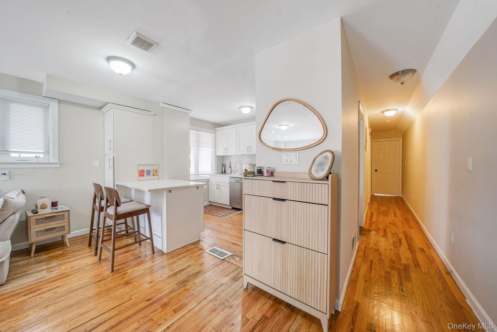 2858 Sampson Avenue, Bronx, NY 10465 — photo 4