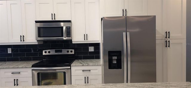 2142 PARK CRESCENT DRIVE, Land O Lakes, FL 34639