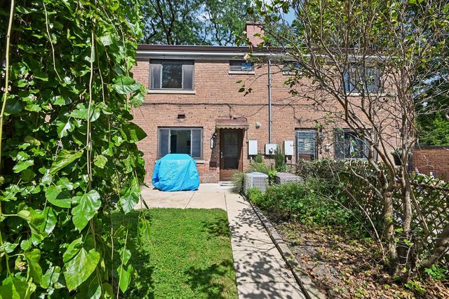 738 Dodge Avenue, Evanston, IL 60202