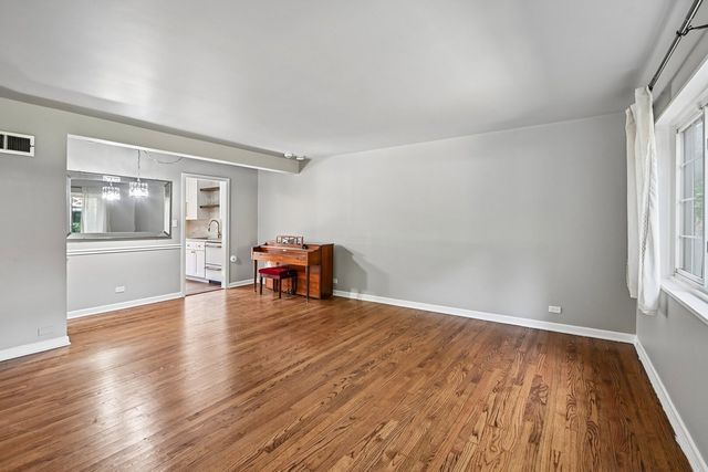 738 Dodge Avenue, Evanston, IL 60202