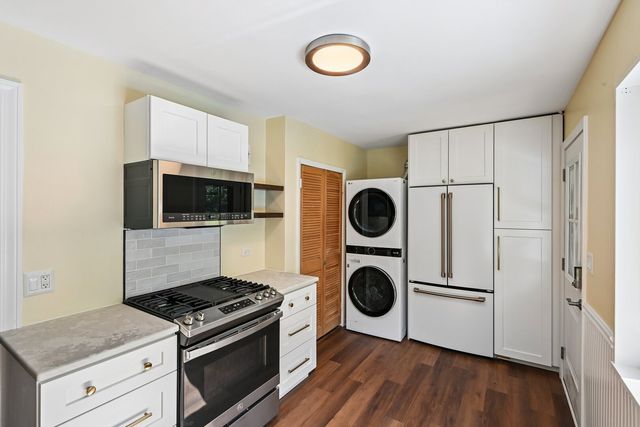 738 Dodge Avenue, Evanston, IL 60202