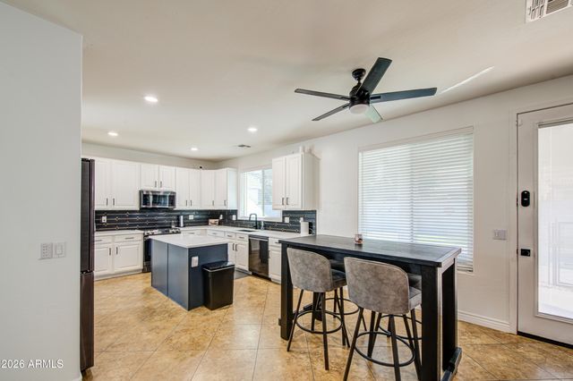 10926 W Locust Lane, Avondale, AZ 85323