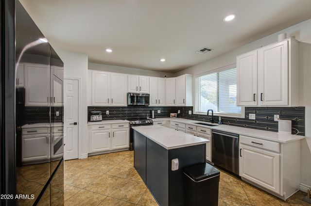10926 W Locust Lane, Avondale, AZ 85323