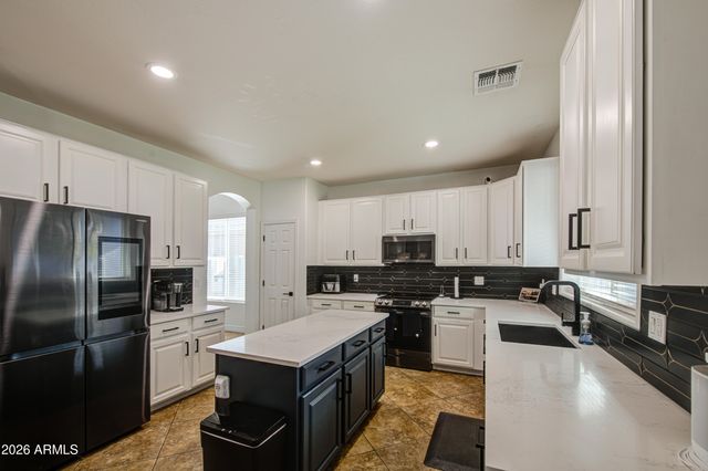 10926 W Locust Lane, Avondale, AZ 85323