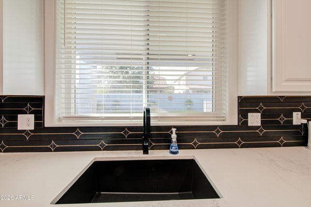 10926 W Locust Lane, Avondale, AZ 85323