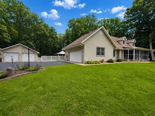 490 W 75 S, Valparaiso, IN 46385