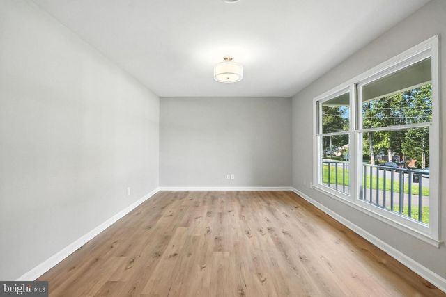 7935 MAPLEWOOD DR, Manassas, VA 20111