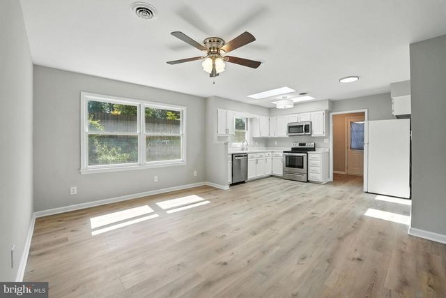 7935 MAPLEWOOD DR, Manassas, VA 20111