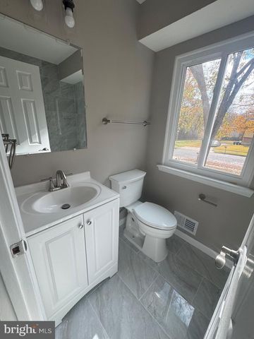 402 WARBURTON OAKS DR, Fort Washington, MD 20744