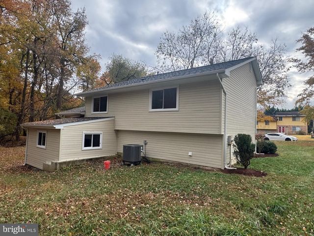 402 WARBURTON OAKS DR, Fort Washington, MD 20744