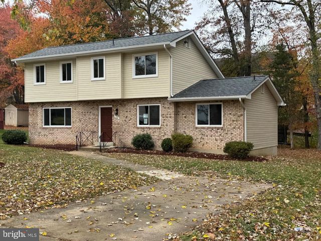 402 WARBURTON OAKS DR, Fort Washington, MD 20744