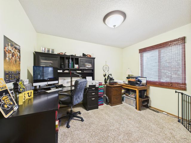 1700 E Southridge Cir, Derby, KS 67037