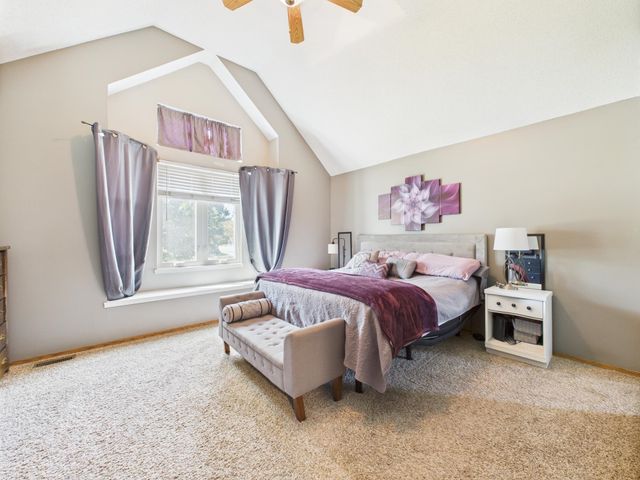 1700 E Southridge Cir, Derby, KS 67037