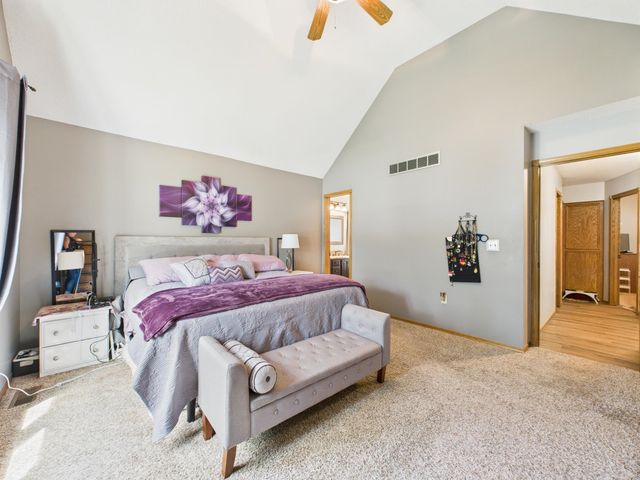 1700 E Southridge Cir, Derby, KS 67037