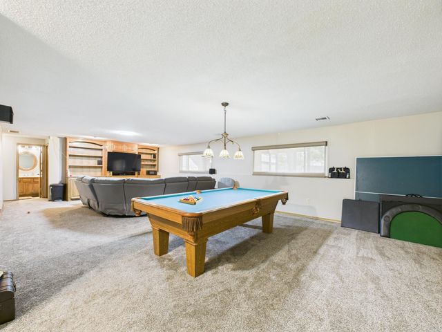 1700 E Southridge Cir, Derby, KS 67037
