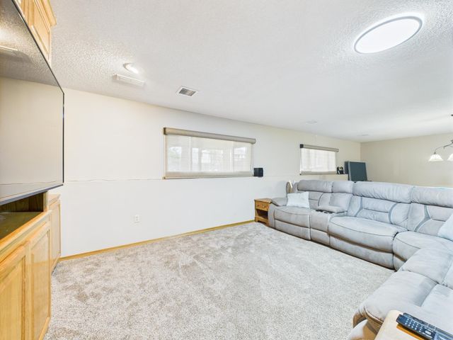 1700 E Southridge Cir, Derby, KS 67037