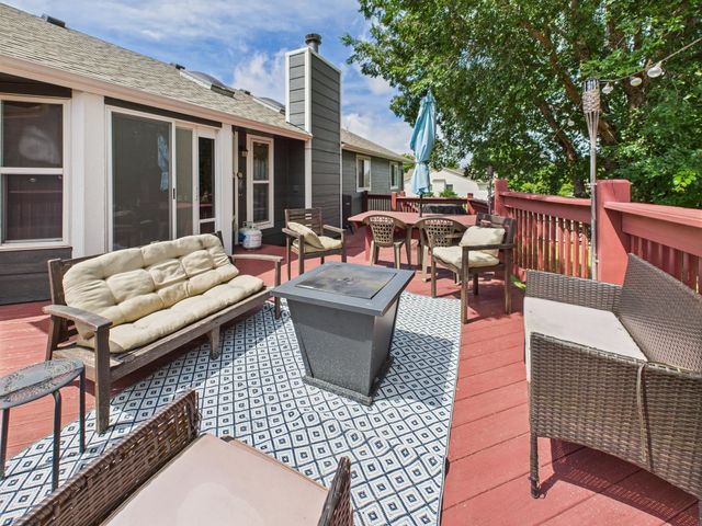 1700 E Southridge Cir, Derby, KS 67037