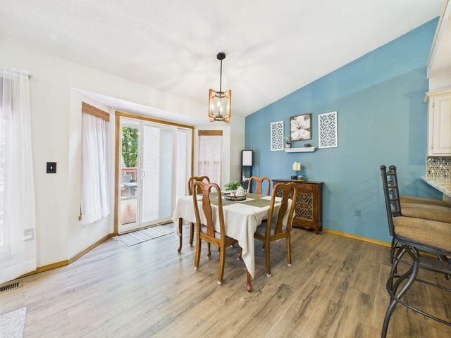 1700 E Southridge Cir, Derby, KS 67037