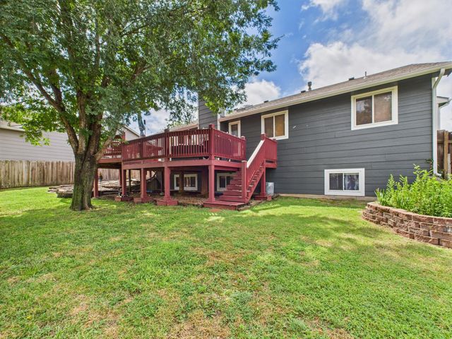1700 E Southridge Cir, Derby, KS 67037