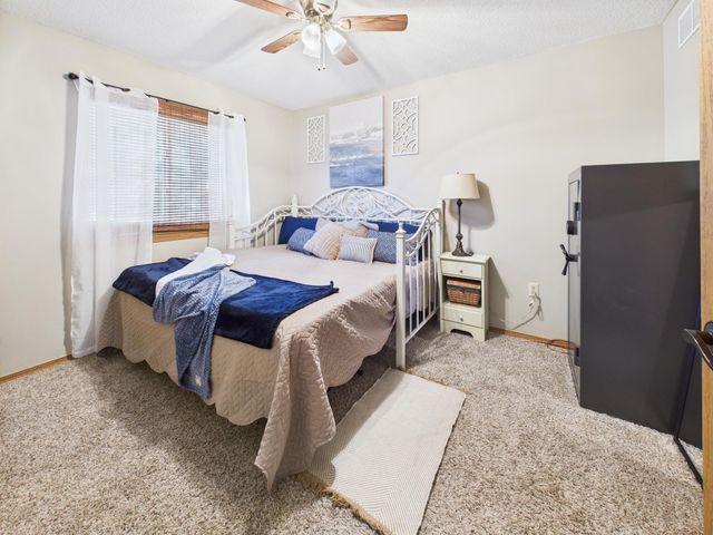 1700 E Southridge Cir, Derby, KS 67037