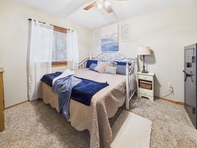 1700 E Southridge Cir, Derby, KS 67037