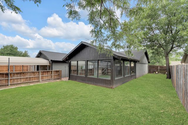 1338 Beechwood Drive, Lewisville, TX 75067