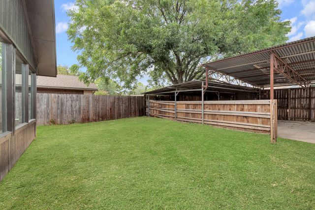 1338 Beechwood Drive, Lewisville, TX 75067