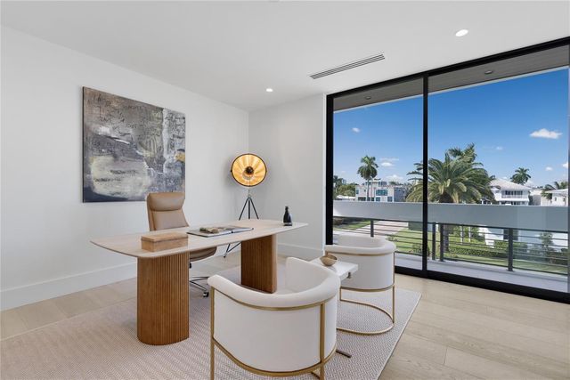 1500 SE 14th Street, Fort Lauderdale, FL 33316