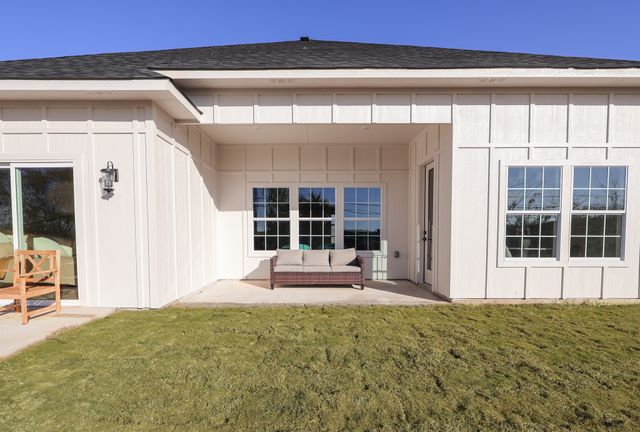 5221 Farnsworth Avenue, Fort Worth, TX 76107