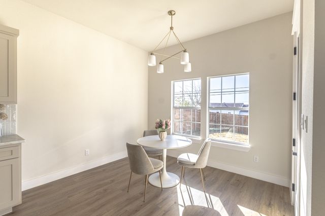 5221 Farnsworth Avenue, Fort Worth, TX 76107